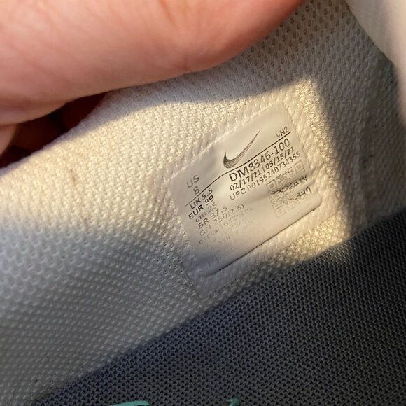 CLEARANCE! Nike Women's Size 8 Air Max Excee Sneakers White Green Glow Shoes - Picture 10 of 12